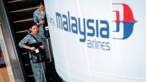Malaysia Airlines flight crew members - Sputnik International