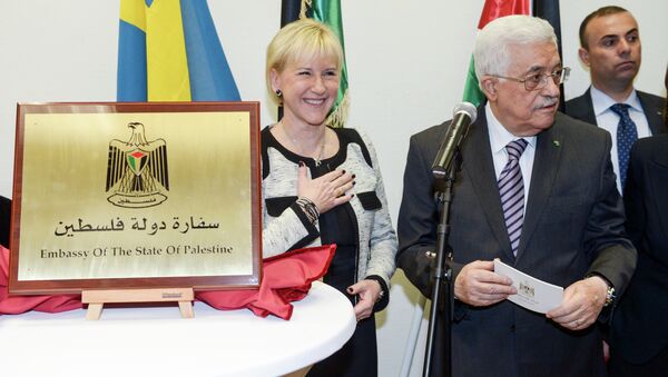 Mahmoud Abbas gives a speech during the inauguration of the Embassy of The State Of Palestine in central Stockholm, Sweden, Tuesday, Feb. 10, 2015 - Sputnik International