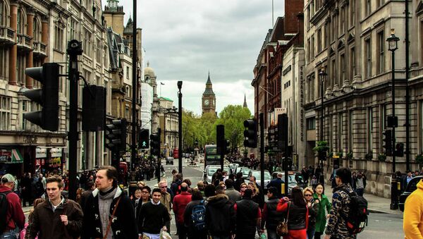 People walking in the streets of London - Sputnik International