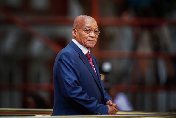 South African president, Jacob Zuma, arrives for the formal opening of parliament in Cape Town on February 12, 2015 - Sputnik International