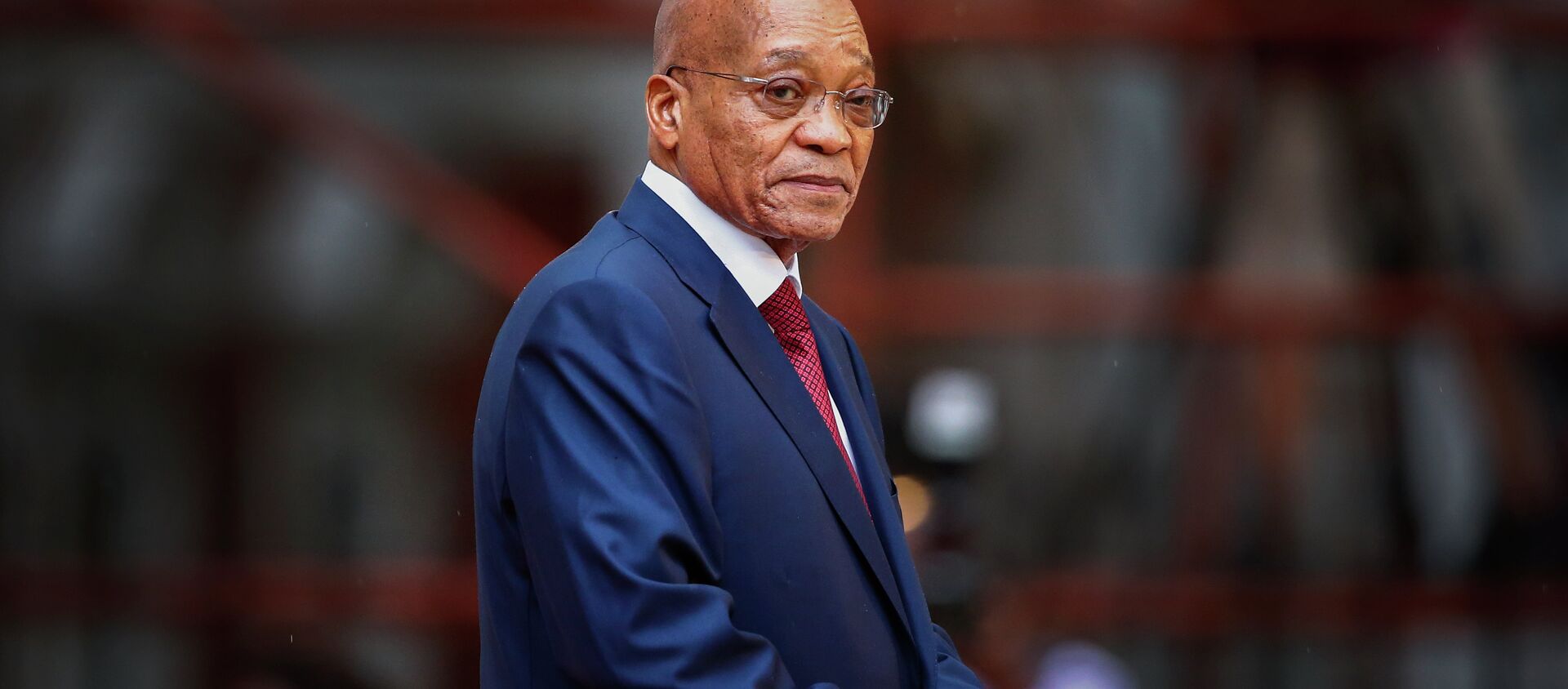 South African president, Jacob Zuma, arrives for the formal opening of parliament in Cape Town on February 12, 2015 - Sputnik International, 1920, 15.02.2018