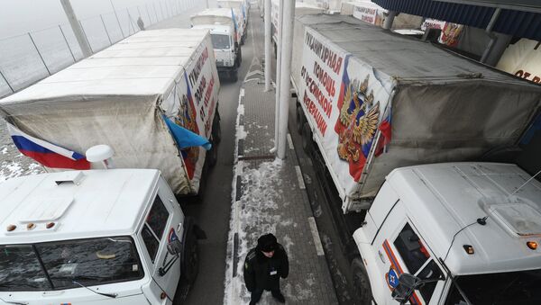 Russia's 14th humanitarian aid convoy for southeast Ukraine - Sputnik International