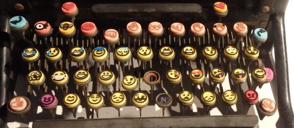 Emoji typewriter Emoji typewriter - Sputnik International