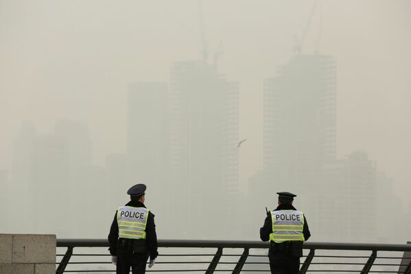 Hazy Sights of China Covered in Smog - Sputnik International