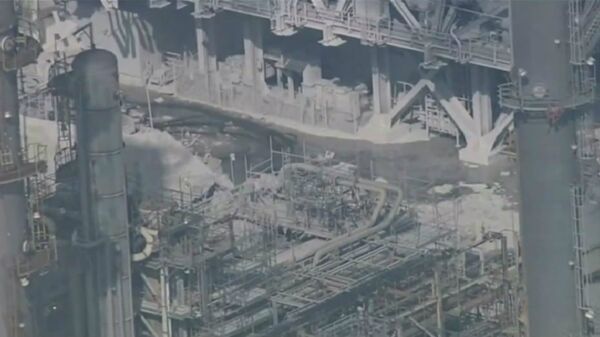 The Aftermath of the Exxonmobil Refinery Explosion - Sputnik International