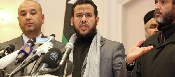 Abdul Hakim Belhaj (centre) in Tripoli, Lybia in 2012 - Sputnik International