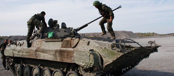 A deputy military commander of DPR said no true ceasefire was reached in eastern Ukraine. Only within the last 24 hours positions held by the DPR self-defense forces came under fire 32 times, three people killed and three injured as a result. - Sputnik International