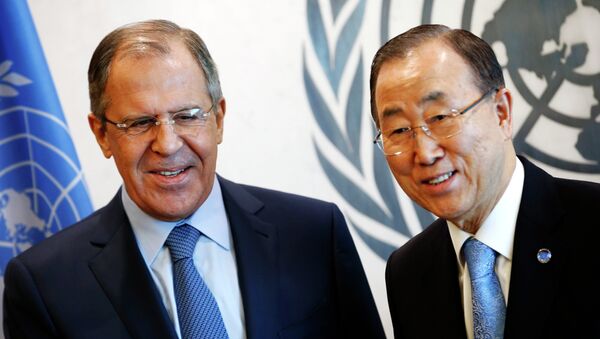 Russian Foreign Minister Sergey Lavrov (L) meets with United Nations Secretary General Ban Ki-moon after Lavrov addressed the U.N. Security Council at U.N. headquarters in New York, February 23, 2015 - Sputnik International