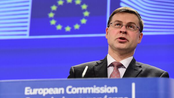 Valdis Dombrovskis, European Commission (EC) vice president for the Euro and Social Dialogue - Sputnik International