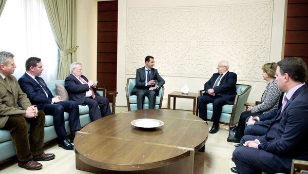 Syria's President Bashar al-Assad meets with a French delegation. - Sputnik International