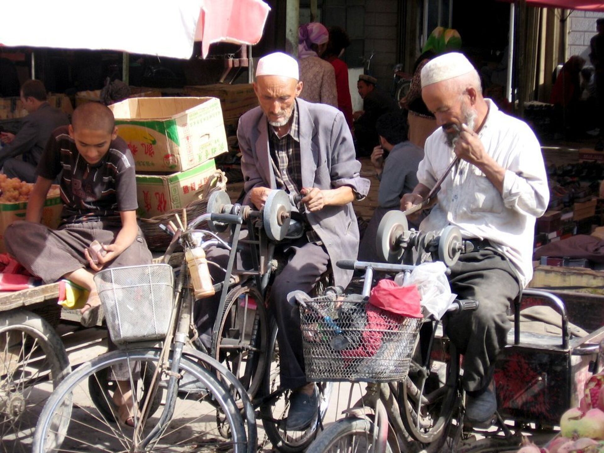  Khotan (Hotan / Hetian) is an oasis city in the Xinjiang Uygur Autonomous Region of the People's Republic of China. Sunday market - Sputnik International, 1920, 25.05.2022