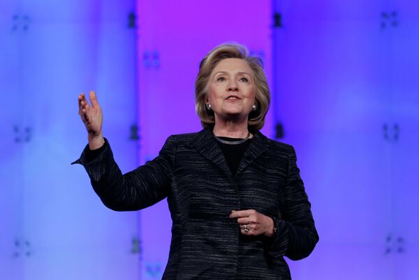 Clinton Foundation: 'Vehicle to Transform Once Broke Family Into Mega-Multi-Millionaires' – Analyst Clinton Foundation: 'Vehicle to Transform Once Broke Family Into Mega-Multi-Millionaires' – Analyst - Sputnik International