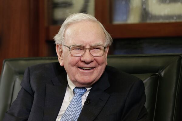 As World Economy Burns to Coronavirus, Soros, Bezos, Buffet Make Big Bucks on Stock Market - Sputnik International