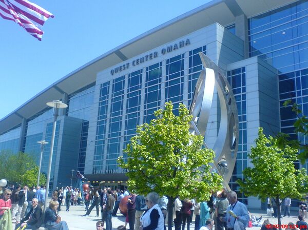 2009 Berkshire Hathaway Inc. shareholder meeting - Sputnik International
