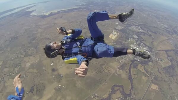 Epileptic Seizure Paralyzes Skydiver During Free Fall: Terrifying Rescue - Sputnik International