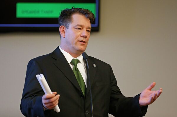 Oklahoma Rep. Mike Christian, R-Oklahoma City, speaks during a House Judiciary Committee meeting in Oklahoma City, Tuesday, Feb. 10, 2015. Both the House and Senate Judiciary Committees voted on similar bills to authorize nitrogen hypoxia, which causes death by depleting the supply of oxygen in the blood, as Oklahoma's backup method of execution if lethal injection is ruled unconstitutional or if the deadly drugs become unavailable.  - Sputnik International