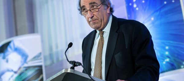 Andrew Lack, Chairman of the Bloomberg Media Group, speaks during a discussion October 30, 2013 in Washington, DC - Sputnik International