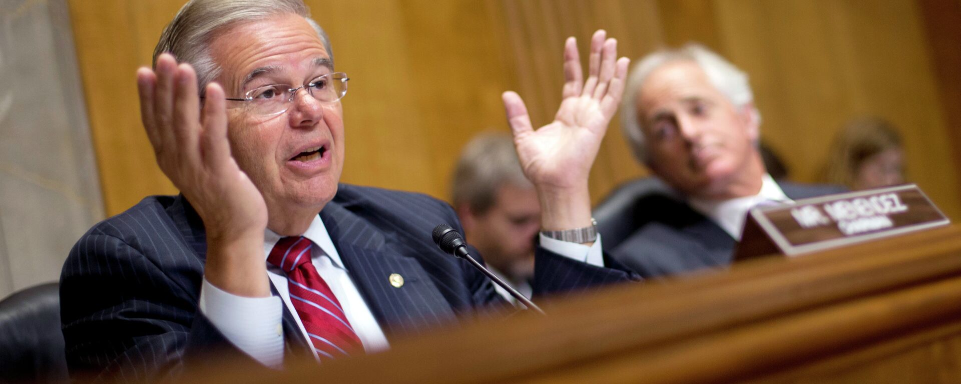 Chairman of the Senate Foreign Relations Committee, Sen. Robert Menendez, D-NJ., left, gestures as he speaks as ranking member Sen. Bob Corker, R-Tenn., sits right, during a hearing on Capitol Hill in Washington, Wednesday, July 9, 2014, to examine Russia and developments in Ukraine.  - Sputnik International, 1920, 26.10.2022