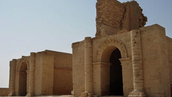 FILE - In this file photo taken July 27, 2005, two temples stand over 1,750 years after the Sassanian empire razed the Mesopotamian city of Hatra, 320 kilometers (200 miles) north of Baghdad, Iraq. Islamic State militants control the 2,300-year-old city of Hatra, a well preserved complex of temples south of Mosul and a UNESCO World Heritage site. - Sputnik International