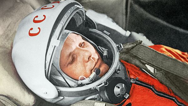 Yuri Gagarin before a space flight aboard the Vostok spacecraft. April 12, 1961 - Sputnik International
