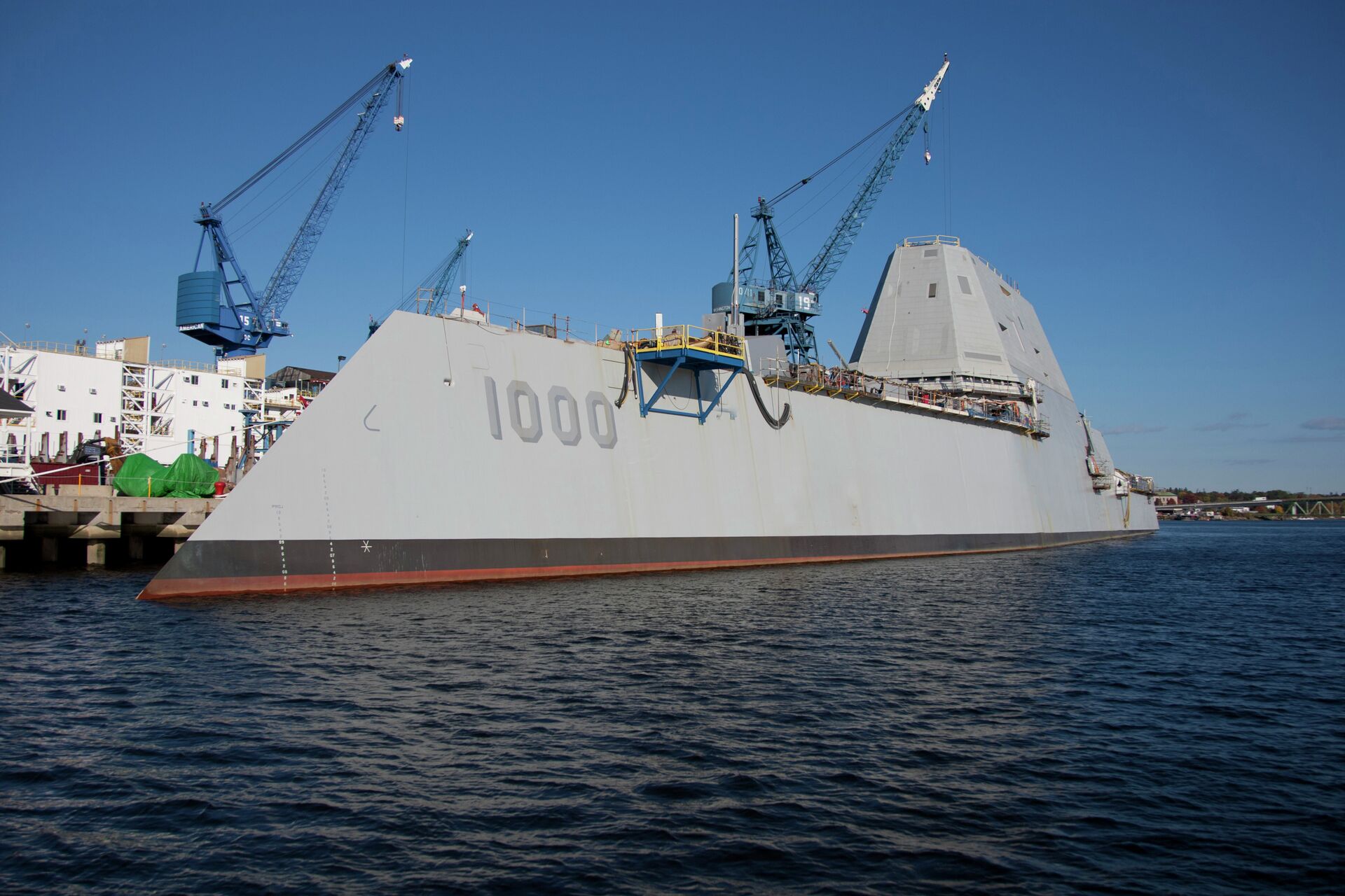 Unusual Design of US Navy’s Huge Zumwalt Stealth Destroyer Vindicated in Rough-Seas Trial - Sputnik International, 1920, 09.03.2021