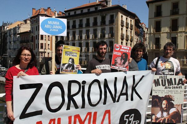 A rally for Mumia Abu-Jamal in the Basque area of Spain A rally for Mumia Abu-Jamal in the Basque area of Spain - Sputnik International