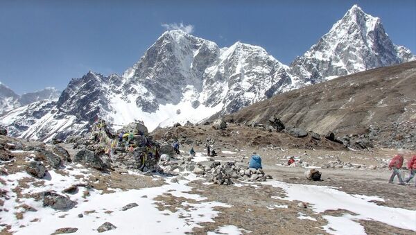Everest Base Camp - Climbers Memorial - Sputnik International