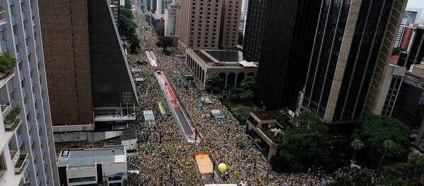 Demonstrators gather during a protest against Brazil's President Dilma Rousseff at Paulista avenue in Sao Paulo March 15, 2015. Demonstrators gather during a protest against Brazil's President Dilma Rousseff at Paulista avenue in Sao Paulo March 15, 2015. - Sputnik International