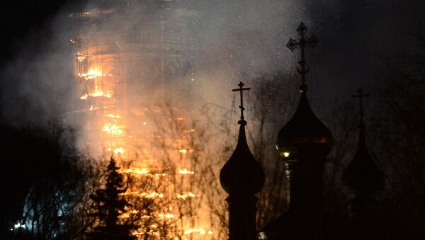 Novodevichy Convent on fire - Sputnik International