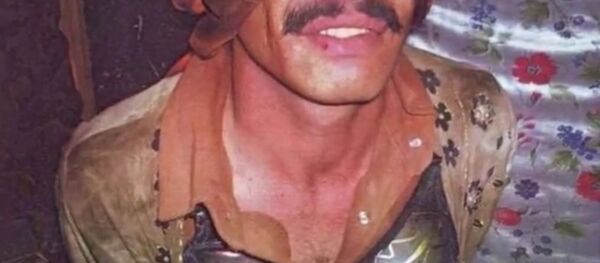 ISIL militants were caught dressed in women’s clothes and wearing make-up in attempt to flee the Iraqi battlefield ISIL militants were caught dressed in women’s clothes and wearing make-up in attempt to flee the Iraqi battlefield - Sputnik International