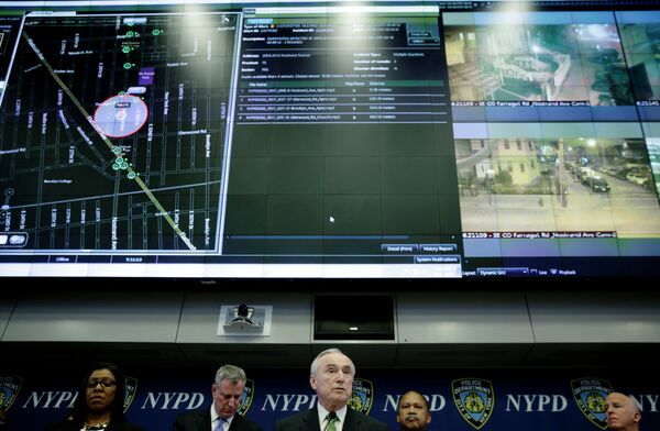 New York City police commissioner Bill Bratton introduces a new technology that the NYPD is using to detect gunfire throughout NYC. New York City police commissioner Bill Bratton introduces a new technology that the NYPD is using to detect gunfire throughout NYC. - Sputnik International