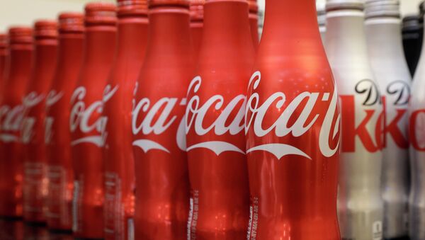 Coca-cola, which struggles with declining soda consumption in the U.S., is working with fitness and nutrition experts who suggest its cola as a healthy treat. - Sputnik International