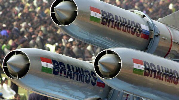 India's supersonic Brahmos cruise missiles - Sputnik International