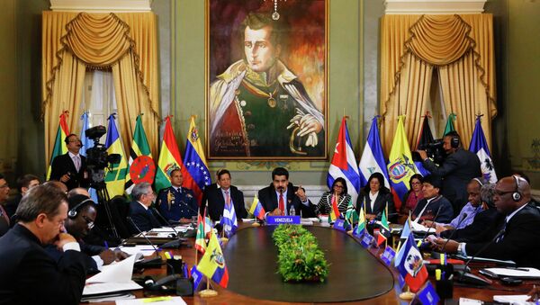 Venezuela's President Nicolas Maduro (C) and ALBA representatives - Sputnik International