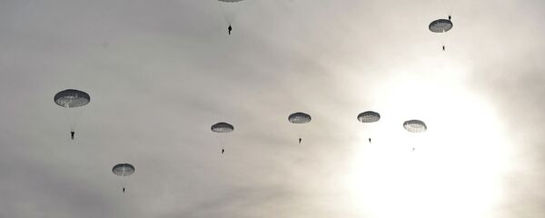The landing of Russian airborne troops - Sputnik International