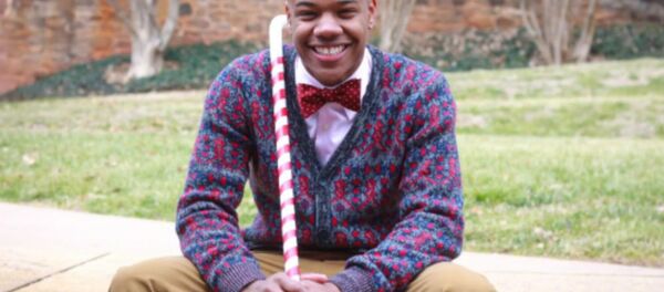 Virginia Governor Terry McAuliffe has asked police to investigate the arrest of Martese Johnson, whose confrontation with police early Wednesday outside a Charlottesville pub left the undergraduate student bloodied and needing ten stitches to his head. - Sputnik International