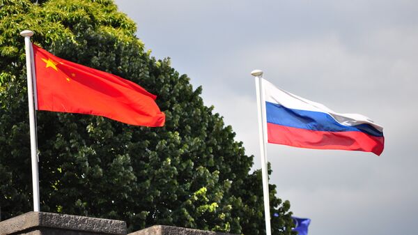 Speaking to China National Radio on Sunday, Renmin University Professor Jin Canrong explained Russia and China's common positions regarding the Second World War, noting that the Chinese leadership's participation in May's victory celebrations in Moscow signifies the high level of Russian-Chinese relations. - Sputnik International