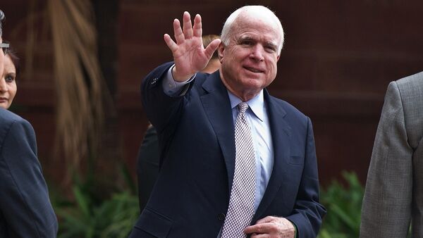 US Senator John McCain waves to the media as he leaves the Ministry of External Affairs in New Delhi - Sputnik International