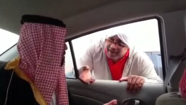 Beggar in Dubai: No Cash? No Problem! (VIDEOCLUB) - Sputnik International