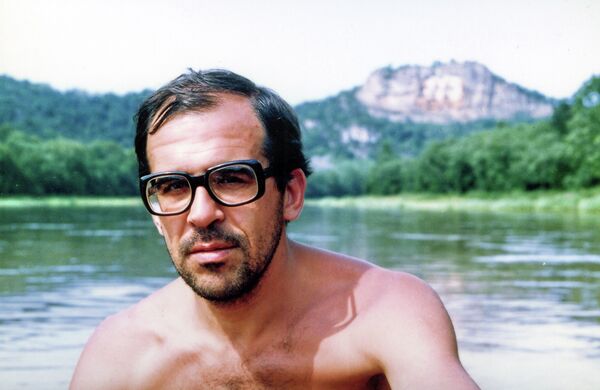 Young Sergei Lavrov during a vacation Young Sergei Lavrov during a vacation - Sputnik International