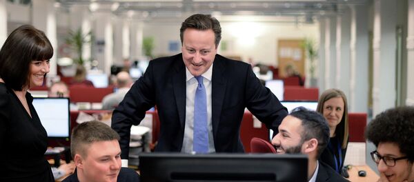 British Prime Minister David Cameron meets staff at Covea Insurance at Dean Clough Mills in Halifax, northern England British Prime Minister David Cameron meets staff at Covea Insurance at Dean Clough Mills in Halifax, northern England - Sputnik International