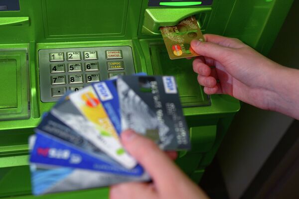 Bank cards of international payment systems VISA and MasterCard Bank cards of international payment systems VISA and MasterCard - Sputnik International