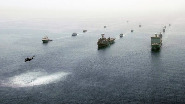 Multinational ships are underway in formation in the Persian Gulf May 21, 2013, during International Mine Countermeasures Exercise. - Sputnik International