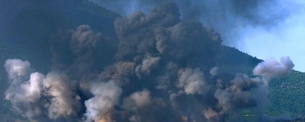 The Kosovo village of Gorozhubi comes under attack by U.S. B-52 bombers Sunday June 6 1999. The Kosovo village of Gorozhubi comes under attack by U.S. B-52 bombers Sunday June 6 1999. - Sputnik International