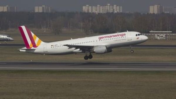 A Germanwings Airbus A320 registration D-AIPX is seen at the Berlin airport in this March 29, 2014 file photo. - Sputnik International