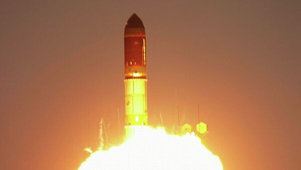 Launch of Dnepr rocket with European satellite CryoSat-2 - Sputnik International