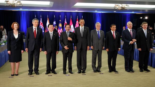 President Barack Obama meets with Trans-Pacific Partnership leaders during the APEC summit in Honolulu, Hawaii, Saturday, Nov. 12, 2011 - Sputnik International