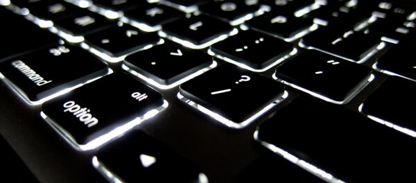 Lighted Apple keyboard - Sputnik International