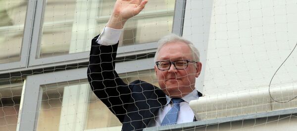 Russian Deputy Foreign Minister Sergei Ryabkov waves from the balcony of Palais Coburg where closed-door nuclear talks with Iran take place in Vienna, Austria, Sunday, Nov.23, 2014 Russian Deputy Foreign Minister Sergei Ryabkov waves from the balcony of Palais Coburg where closed-door nuclear talks with Iran take place in Vienna, Austria, Sunday, Nov.23, 2014 - Sputnik International