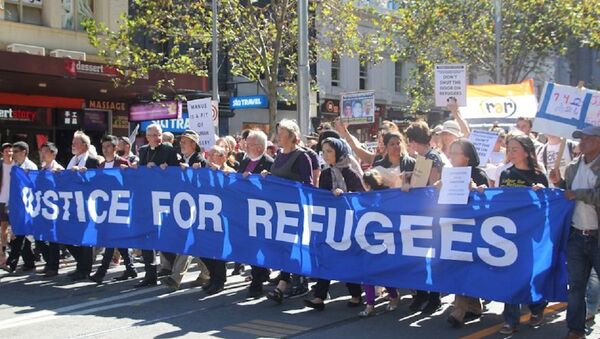 15,000 people took it to the streets of Melbourne - Sputnik International